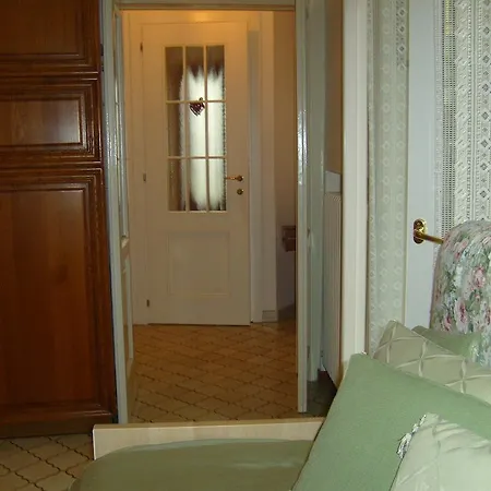 Center N°12 *